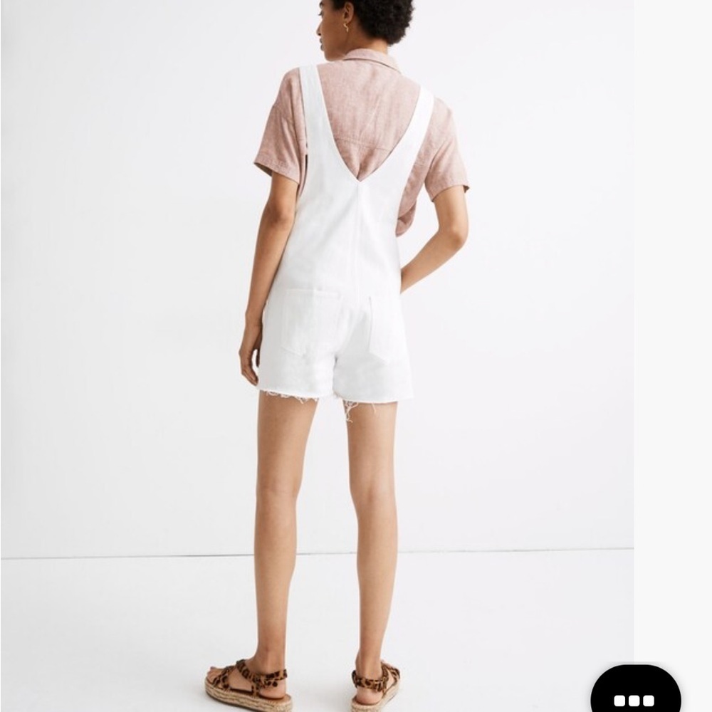Madewell Adirondack Short Overalls in Tile White - Picture 3 of 7